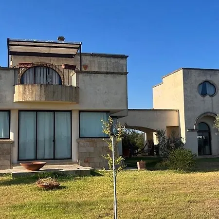 مزرعة للإقامة Masseria Le Celline *