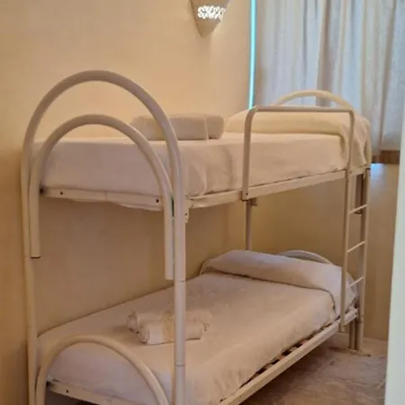 Masseria Le Celline مزرعة للإقامة Villaggio Resta